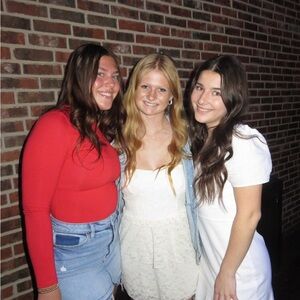 Meet your Posher, Raegan